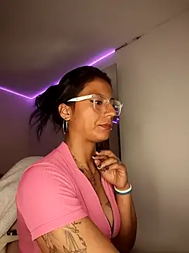 SamathaMay's Live Sex Cam Show