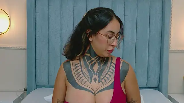 NicoleBlum Chat XXX in diretta