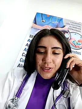 Онлайн чат XXX CAROLINE__07