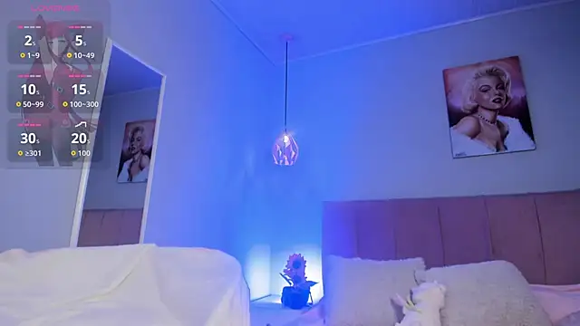 ela_petit's Live XXX Chat