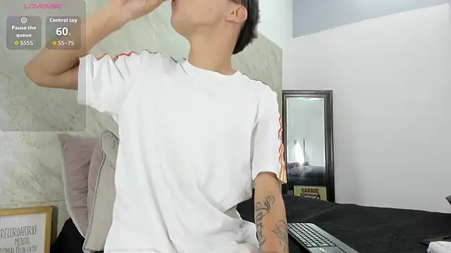 Mick-lollipop: вебкам-шоу