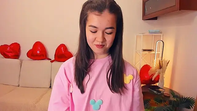 แชท XXX สดของ ShanaYock