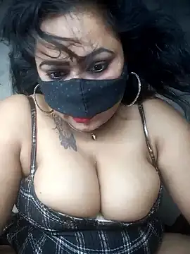 Delhi_Patola Adlı Modelin Canlı XXX Sohbeti