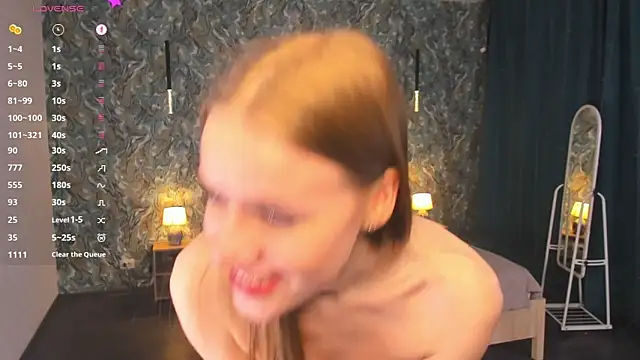 عرض كام OdellaFrake