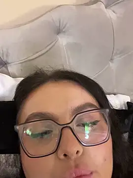 AlmaraRouge লাইভ XXX চ্যাট