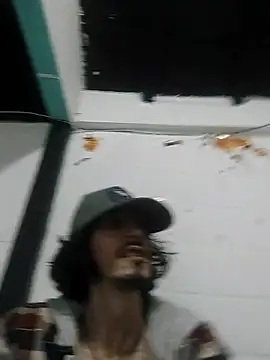 sk8-sir Chat XXX in diretta