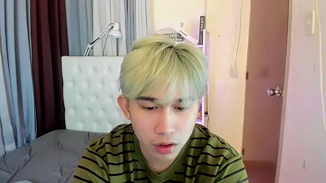 Pokazy przed kamerką – davincihugecock