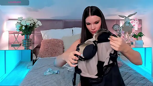 XXX chat uživo modela MiaMuse