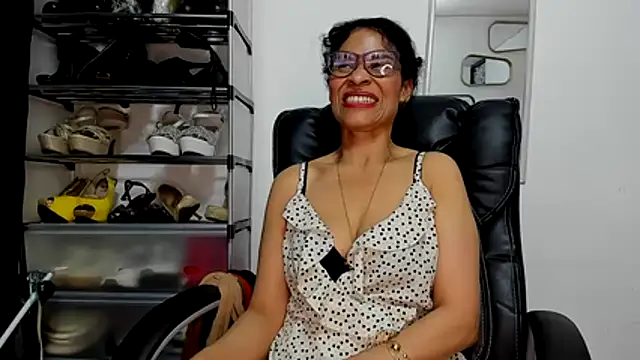 Aries_Mature's Webcam Show