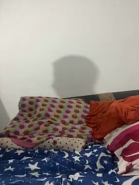 leinad_or97: διαδικτυακό σόου στην κάμερα