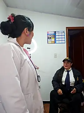 Chatroom XXX en direct de JustSamantha_