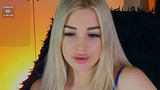 MilanaOmg লাইভ XXX চ্যাট