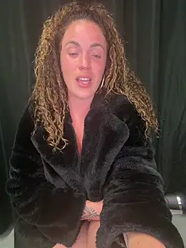 Clarasense__ live XXX chat