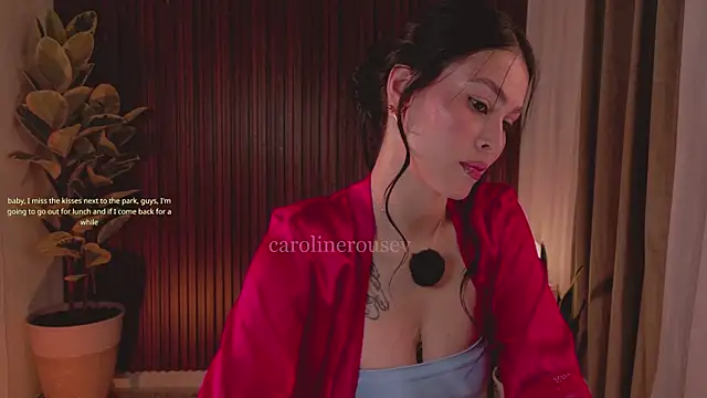 XXX chat uživo modela carolinerousev