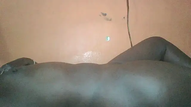 Sexyass100's Live XXX Chat