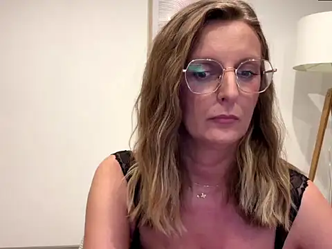 Chatroom XXX en direct de HornyJudith