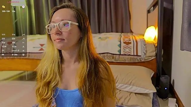 PocketElsa live XXX chat