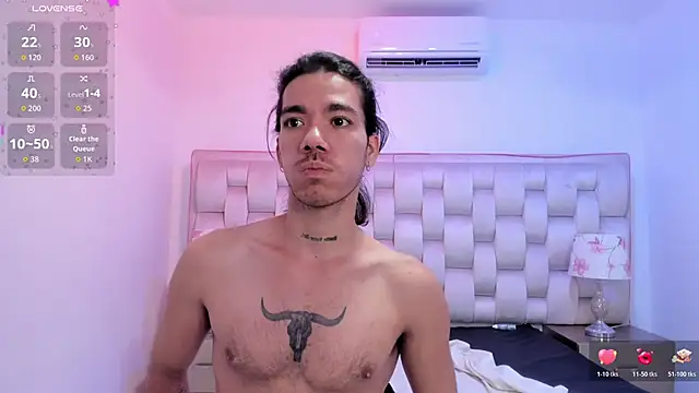 AngeloRoushのライブXXXチャット