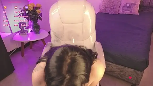 Abigaiil__ds' Live XXX Chat