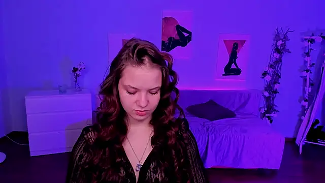 BetsyKiss live XXX chat