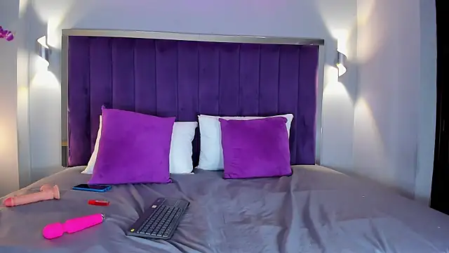 Cloy07 élő XXX-chatje