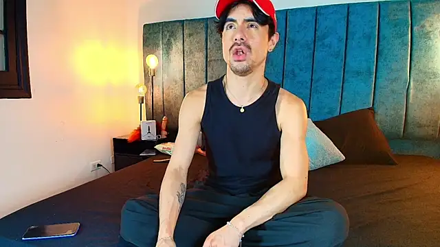 Ethan_Briggs_'s Webcam Show