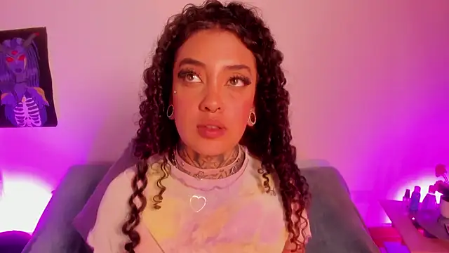 Cata_green's Live XXX Chat