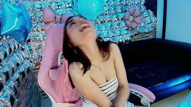 Czat XXX na żywo – lala_cherry