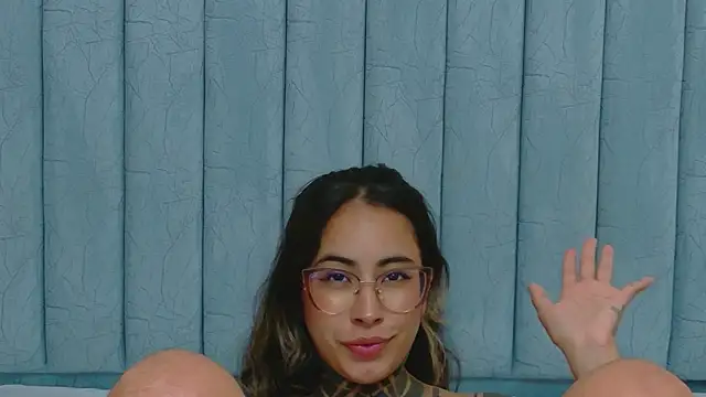 دردشة NicoleBlum الجنسية المباشرة