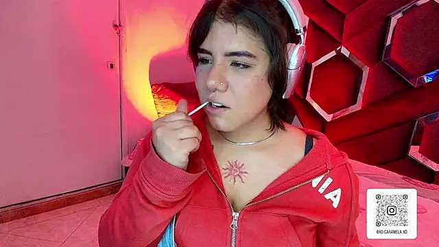 Melissa_Adamsx: онлайн-секс-чат