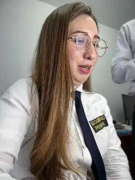 suzy-111 élő XXX-chatje