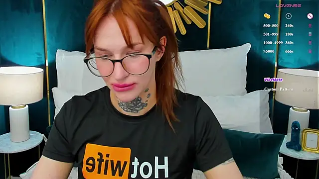 PalmLora1 – Live XXX-chat