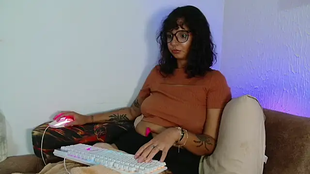 myamillor's Live XXX Chat