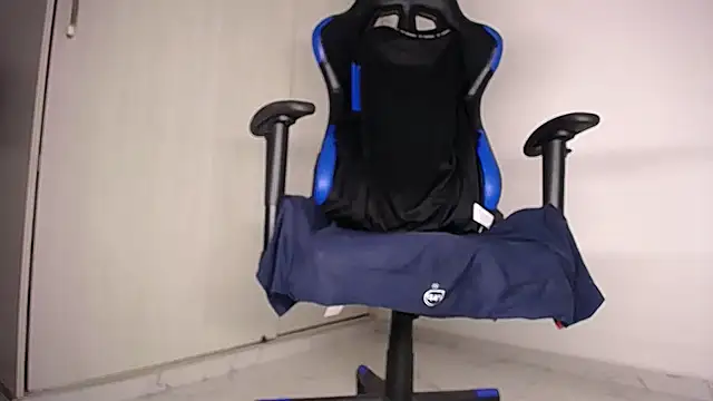 Онлайн чат XXX MAXJONES_2