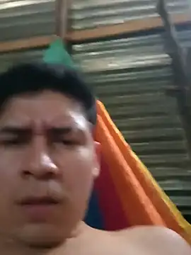 Travieso_loco9 Show in webcam