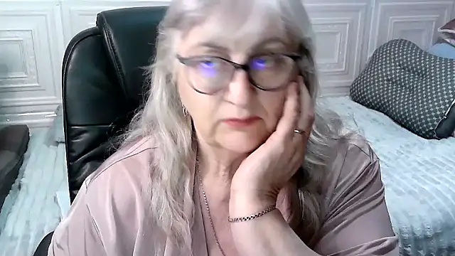 LolkaAlyss' Webcam Show