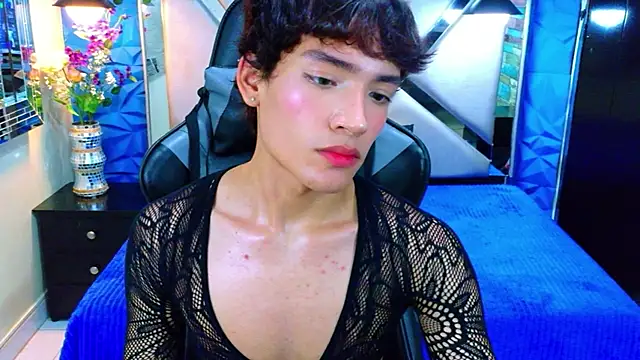 Онлайн чат XXX AlecciaNova