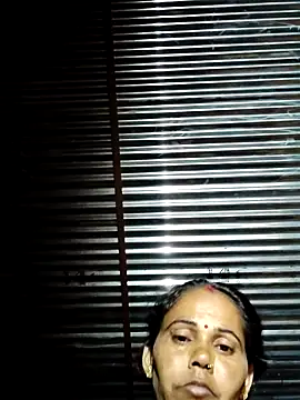 Pooja750: απευθείας συνομιλία ΧΧΧ