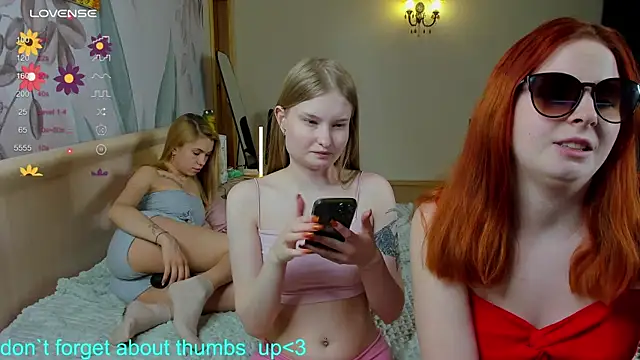 _capybara_0_0: διαδικτυακό σόου στην κάμερα