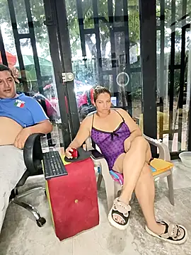 XXX chat uživo modela hotandfierylatinos2023