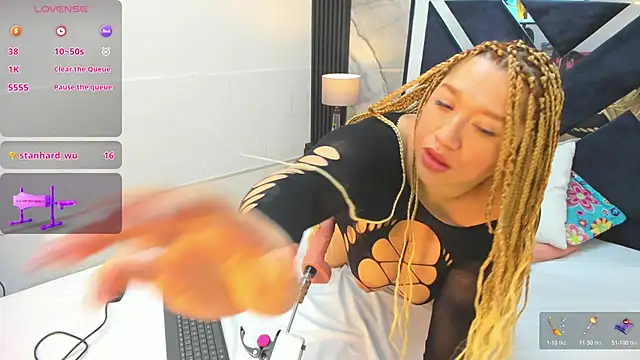 XXX chat uživo modela VanessaHard_as