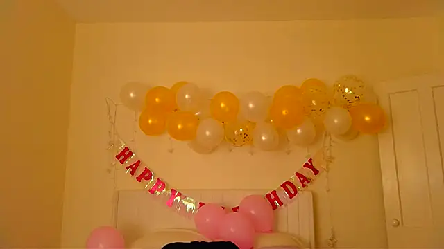 Chat XXX en directo de switchykitty