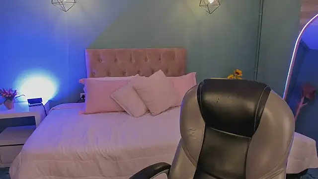 Nora_Vennucci 即時 XXX 聊天