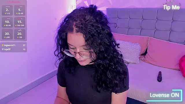 jenn_cg Adlı Modelin Canlı XXX Sohbeti