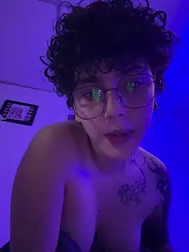 Abby_Evanns1 即時 XXX 聊天