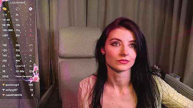 NicoleLuxeのライブXXXチャット