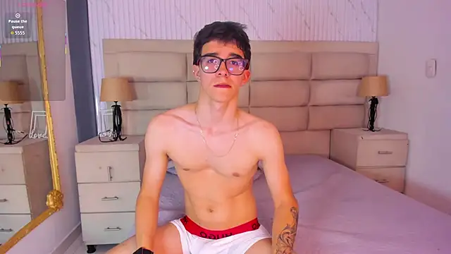 TylerCross_のライブXXXチャット