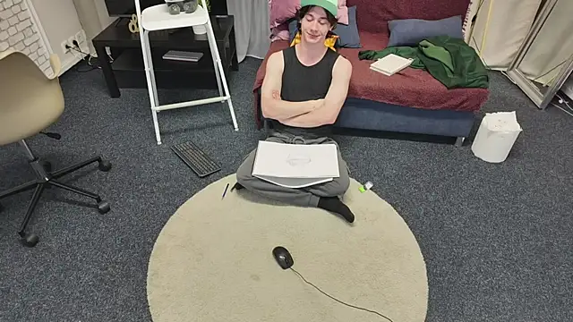 KevinStrikeのライブXXXチャット