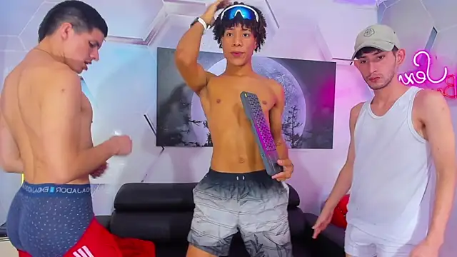 Spicy_guys 即時 XXX 聊天