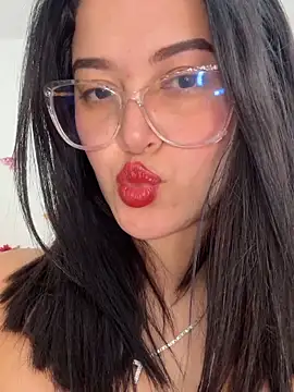 Isabella_Roses_'s Live XXX Chat